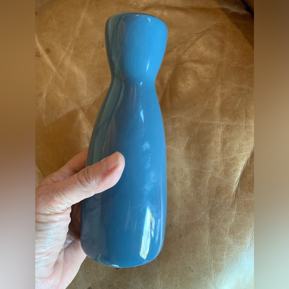 SKYE MCGHIE | Minerals | Blue Vase 2002